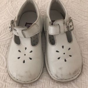 White Mary Janes toddler leather shoe